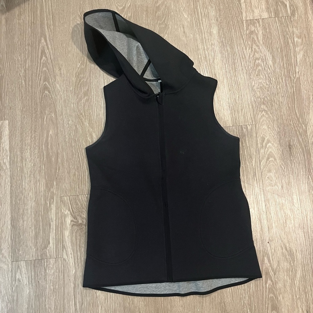 Lululemon Insculpt Reversible Vest - Picture 5 of 8